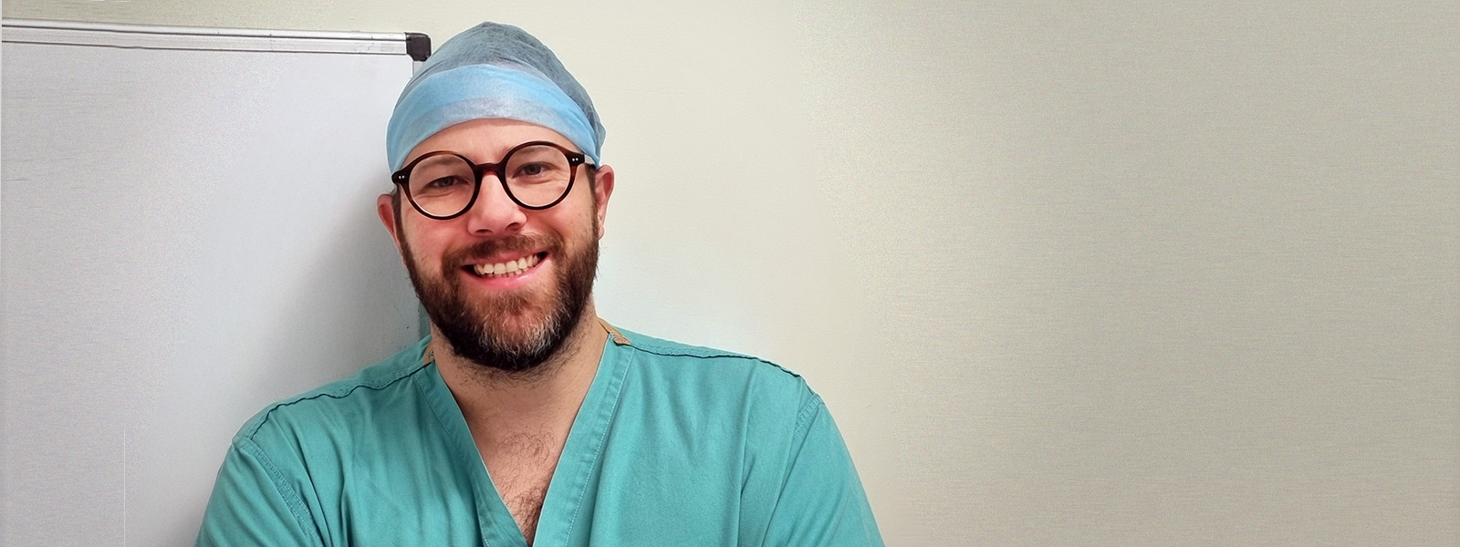 Consultant Orthopaedic Surgeon Chris Gee