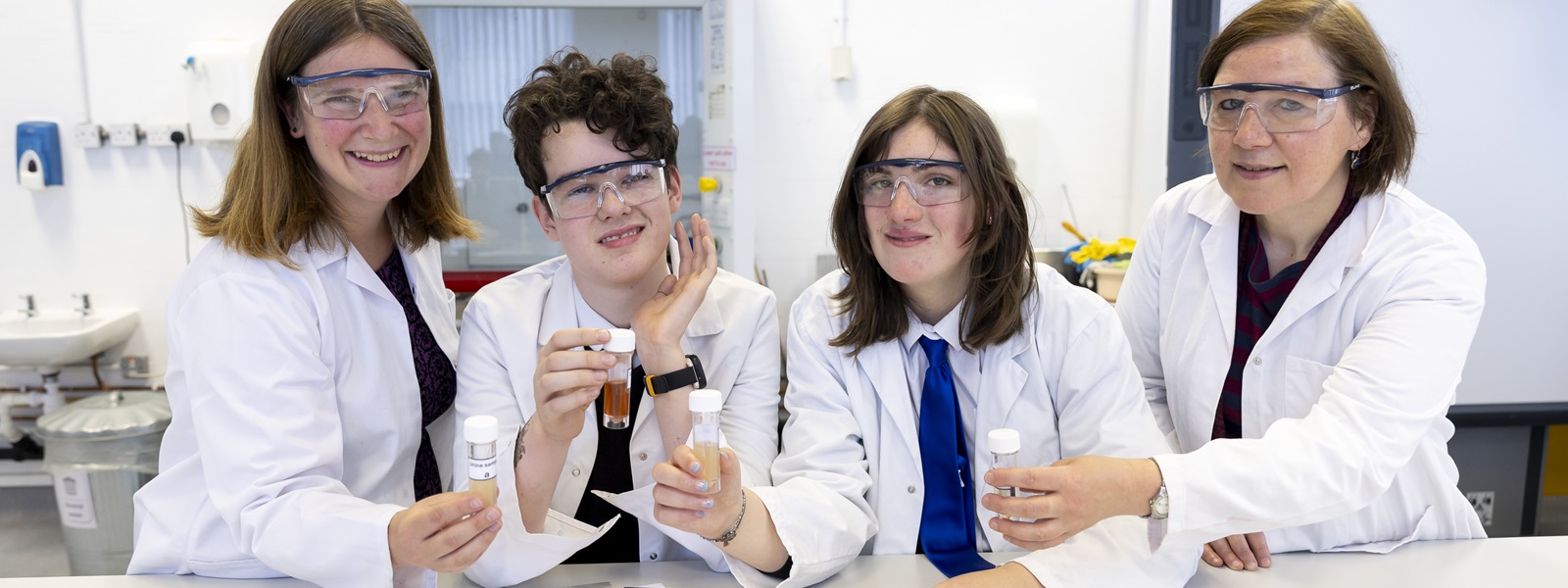 Councillor Seonad Hoy, Abercorn School pupils Charlie and Islay and Councillor Martha Wardrop