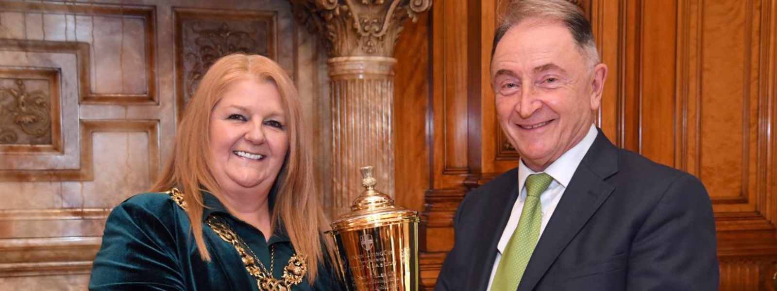 Lord Provost of Glasgow, Jacqueline McLaren presents the Loving Cup to Professor Sir Jim McDonald GBE, Principal and Vice-Chancellor of the University of Strathclyde